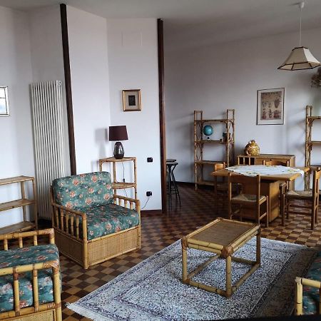 Appartamento Le Due Rocche Arona Kültér fotó